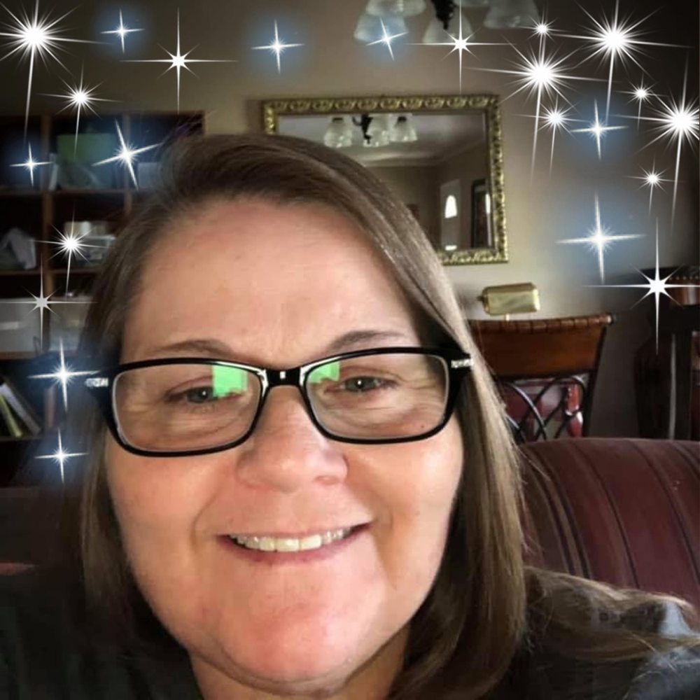 Meet your Posher, Debbie